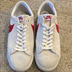 Nike SB Grant Taylor Men's Sneakers in White and Red